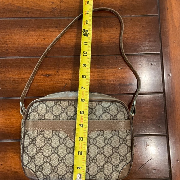 Authentic vintaged gucci camera bag - Picture 11 of 15